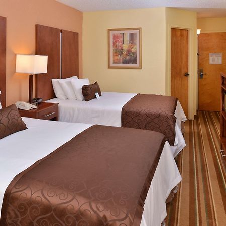 Best Western Plus Richmond Сандстън Екстериор снимка