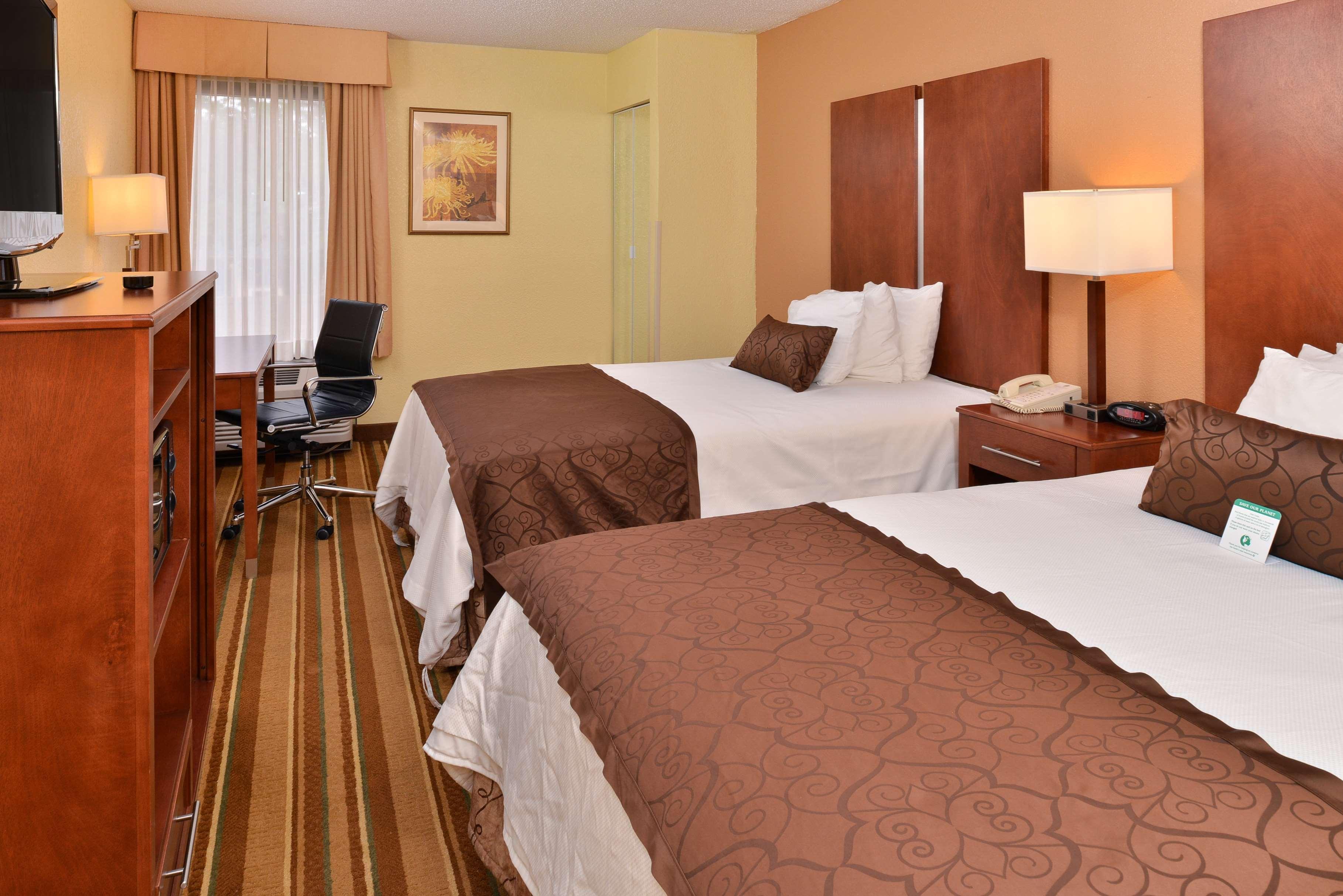 Best Western Plus Richmond Сандстън Екстериор снимка