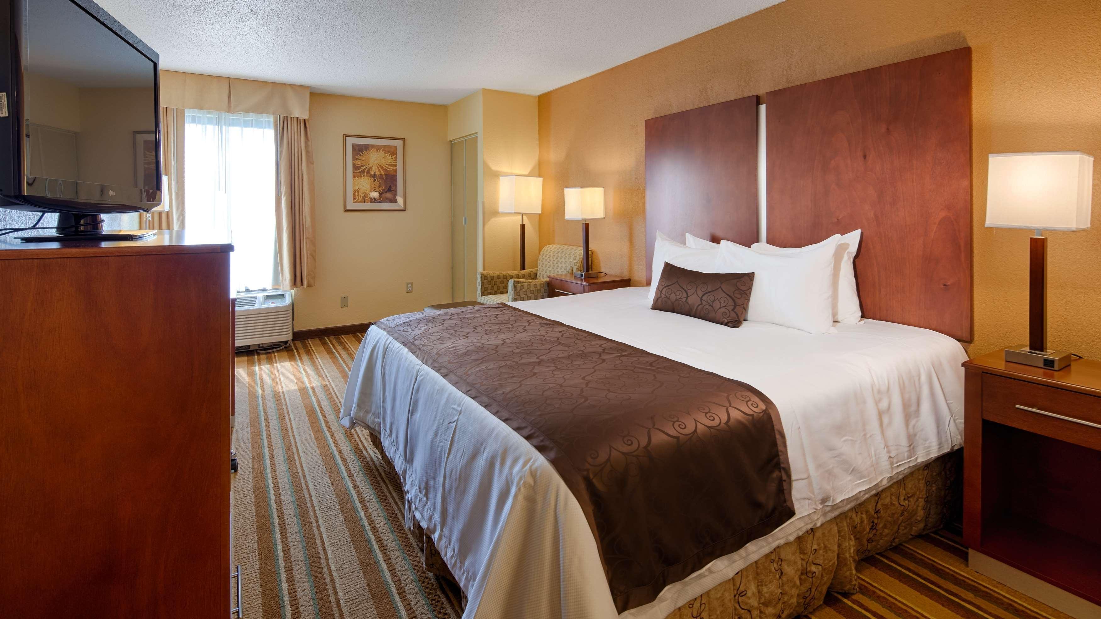 Best Western Plus Richmond Сандстън Екстериор снимка