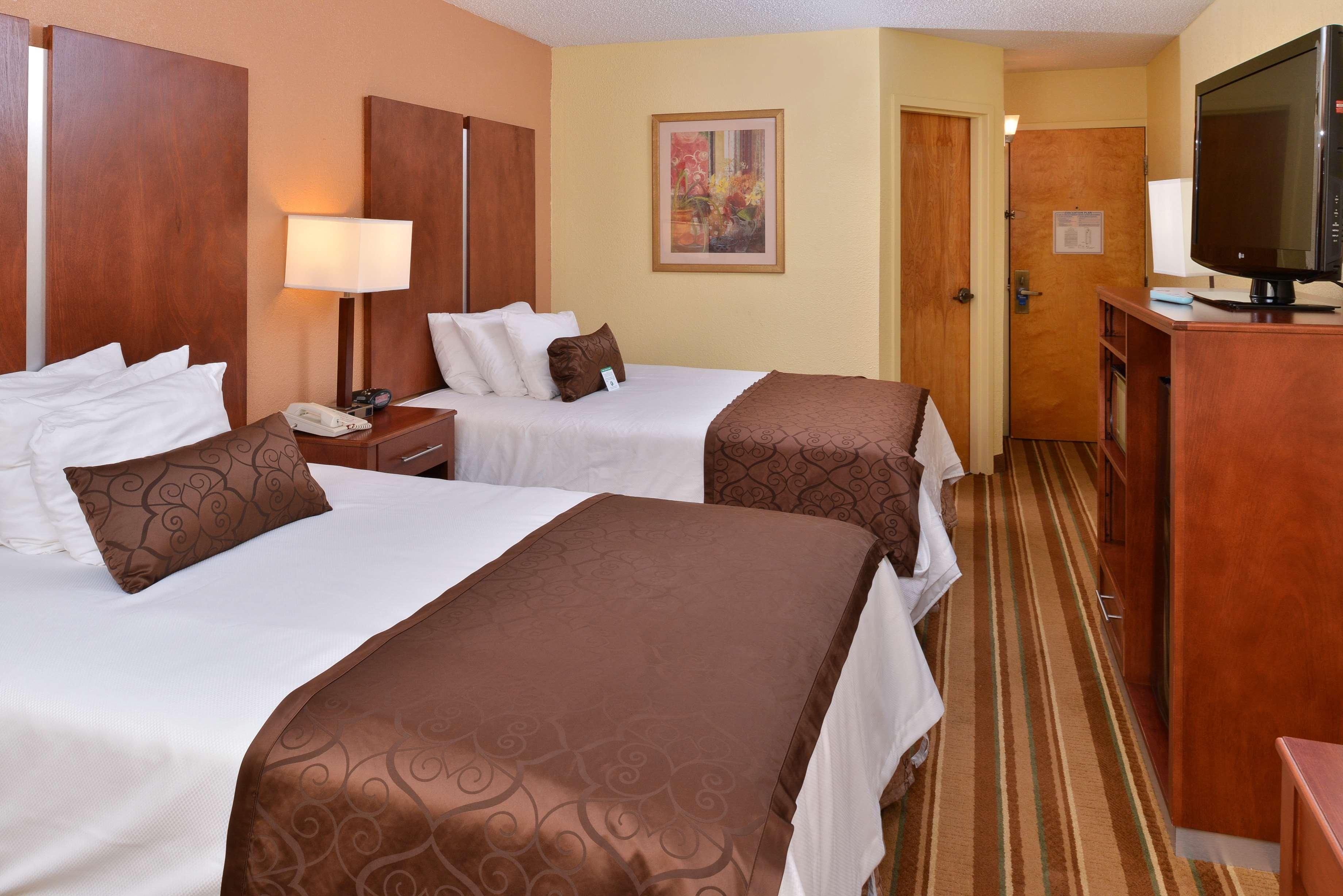 Best Western Plus Richmond Сандстън Екстериор снимка